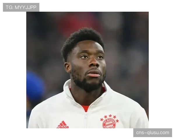 阿方索-戴维斯赛前训练加练传中，应对弗赖堡密集防守